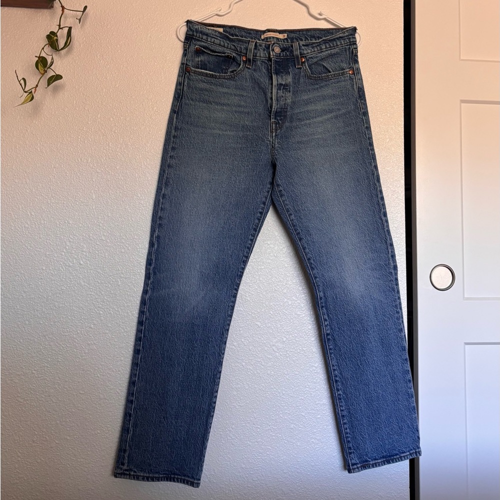 Levi’s Wedgie Straight Jeans